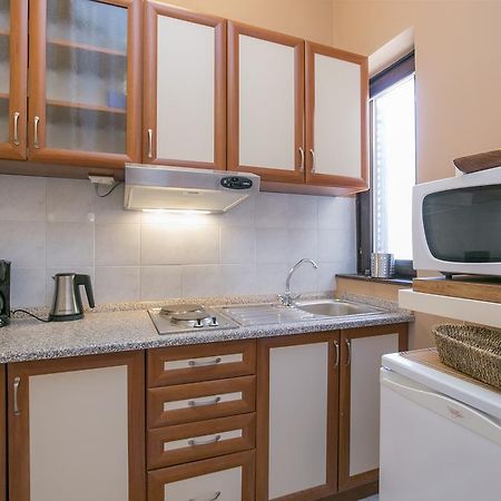 Apartment Gino Ravni Rum bild