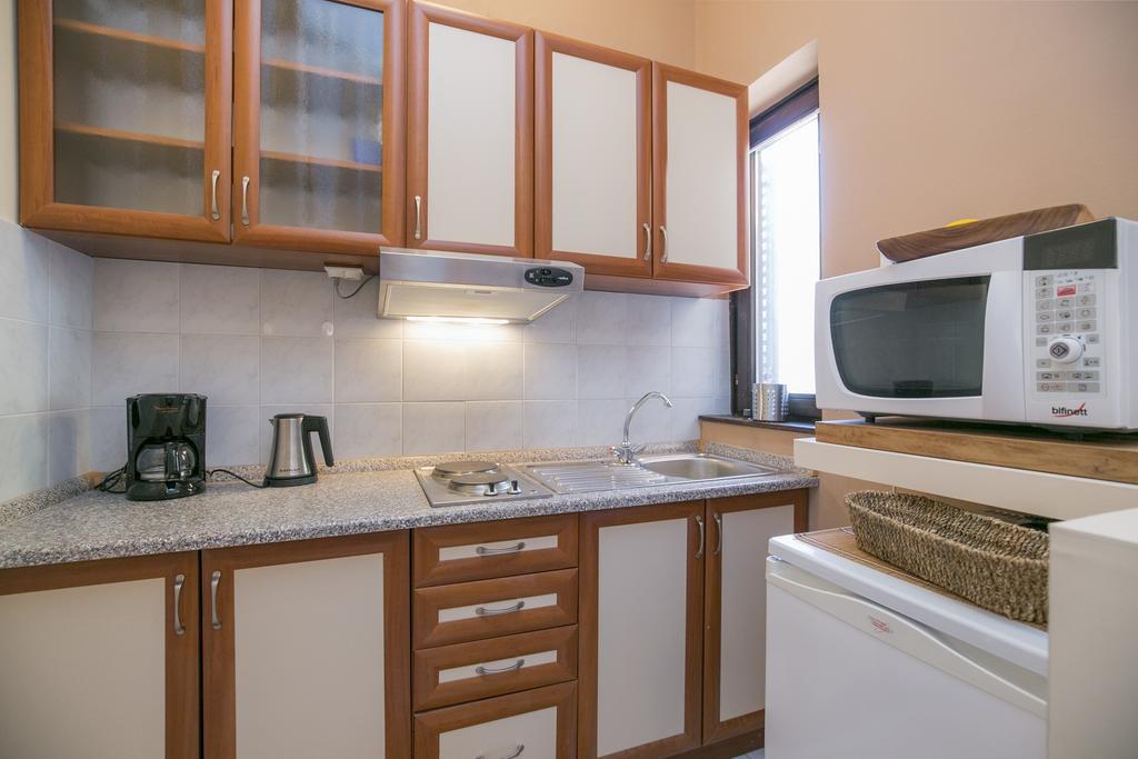 Apartment Gino Ravni Rum bild